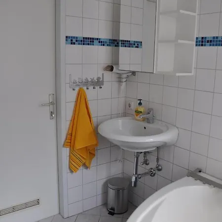 2 Schlafzimmer Apartment *